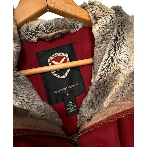 NEW! 1 Madison Expedition 1X Fur Trim Jacket $289 Hood Coat Long Burgundy Red XL - Picture 4 of 9